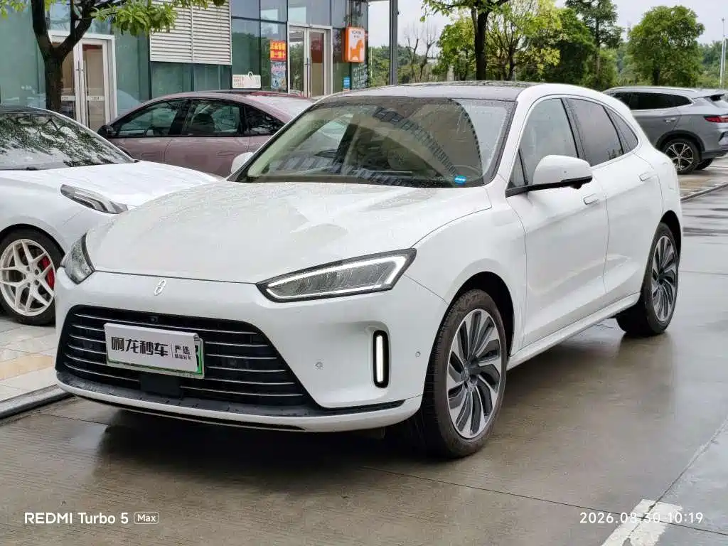 AITO Wenjie AITO M5