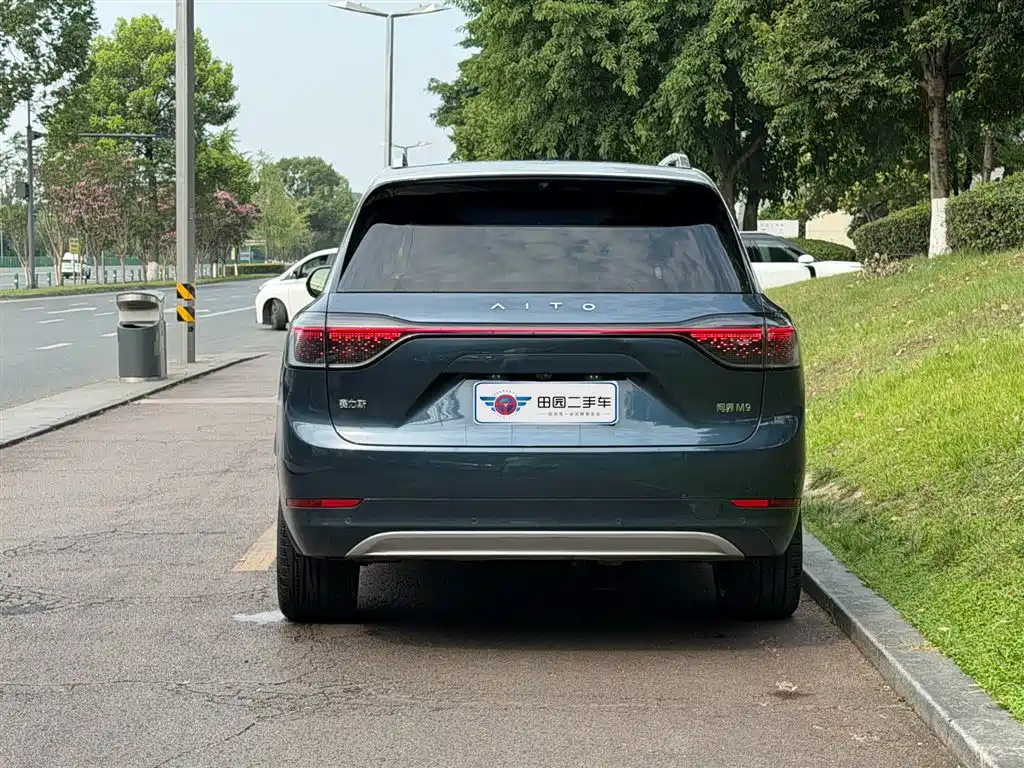 Aito M9 2024 Ultra 52kWh 6 мест