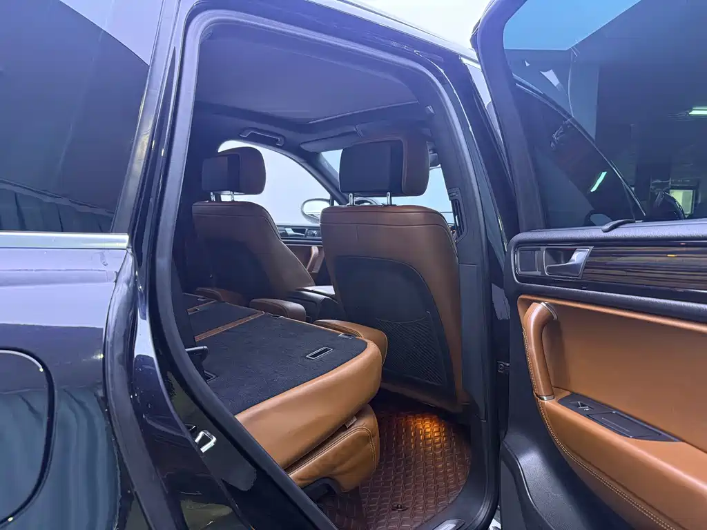 Volkswagen Touareg — миниатюра 7