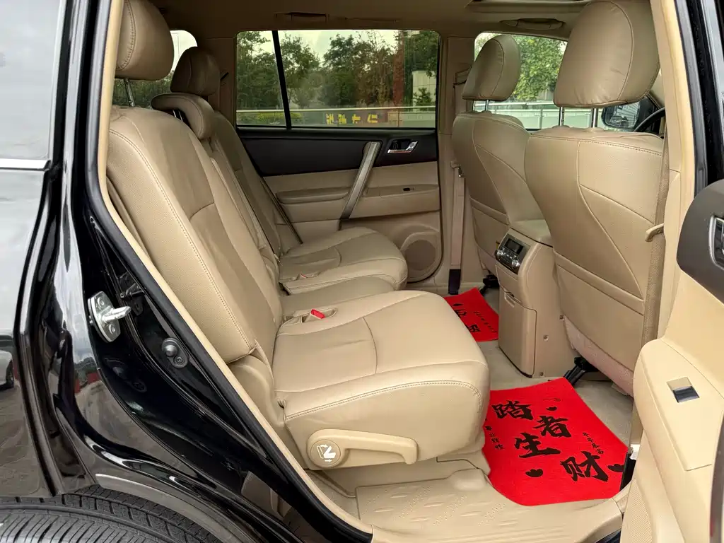 Toyota Highlander — миниатюра 17