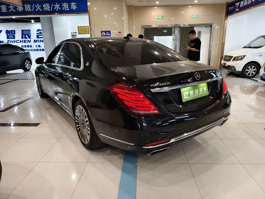 Mercedes-Benz S-Class — миниатюра 10
