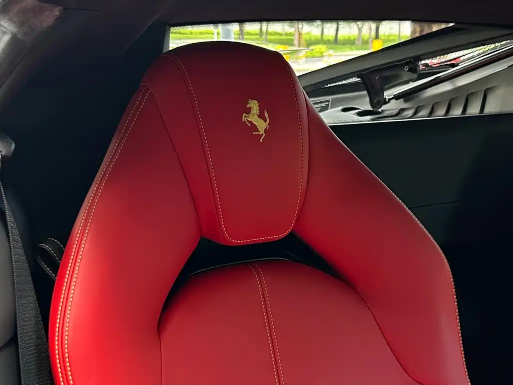 Ferrari F8 2019 Tributo 3.9T V8