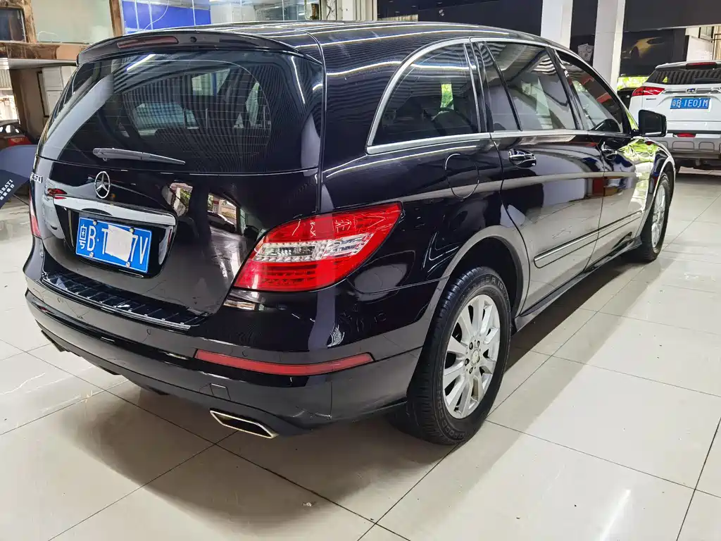 Mercedes-Benz R 2011 R 350 L 4MATIC
