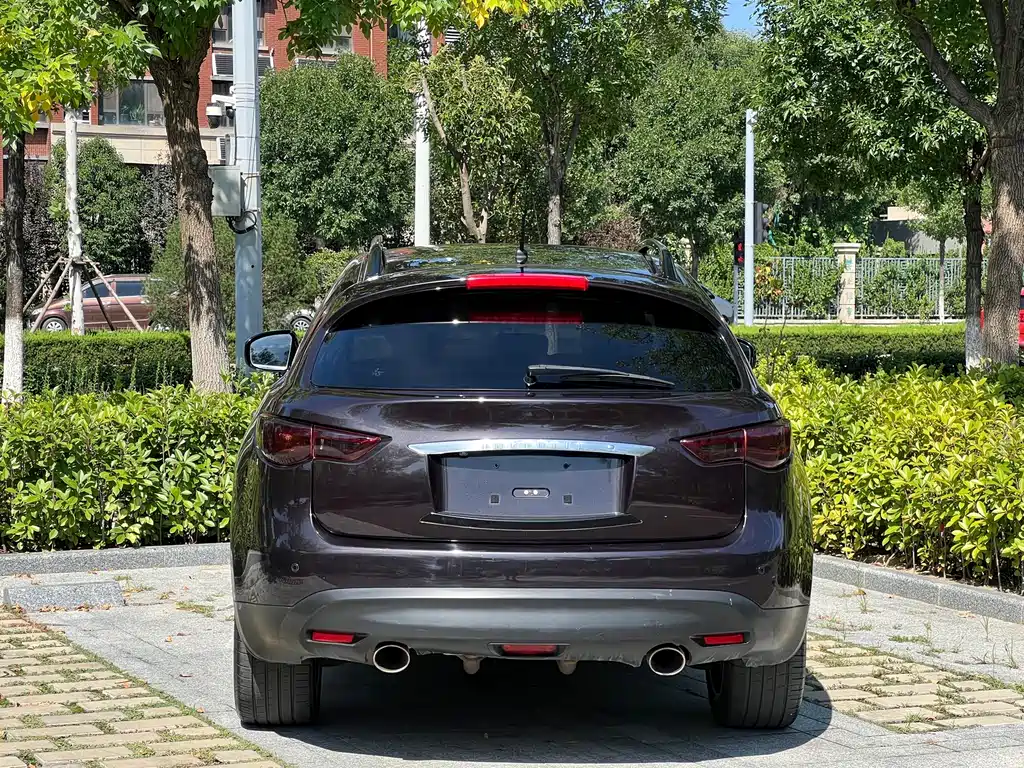 Infiniti FX — миниатюра 5