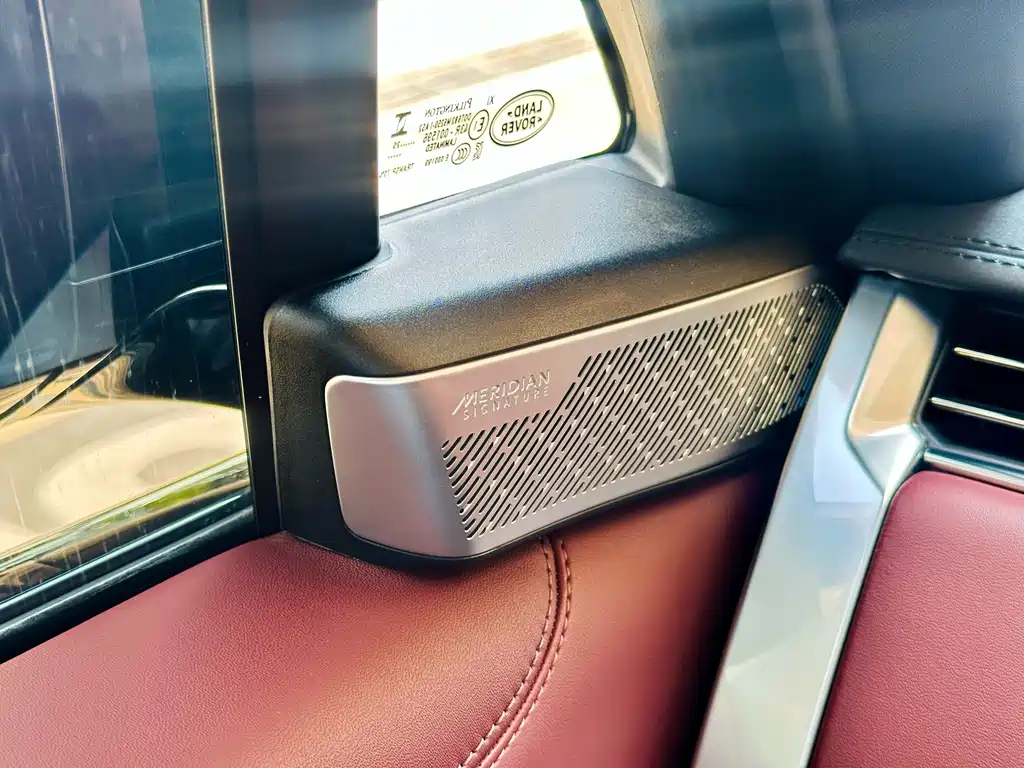 Land Rover Range Rover — миниатюра 14