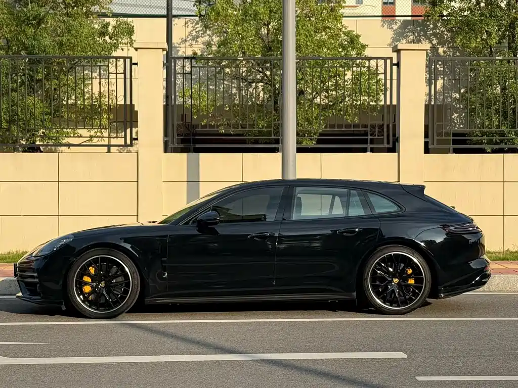 Porsche Panamera 2017 Panamera 4 Sport Turismo 3.0T