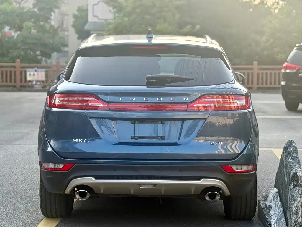 Lincoln MKC — миниатюра 7