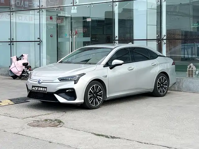 2020 GAC Aion S