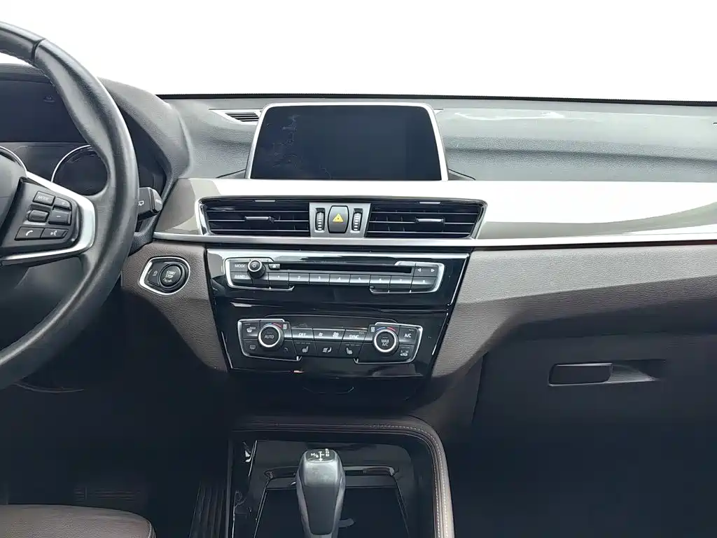BMW X1 — миниатюра 12