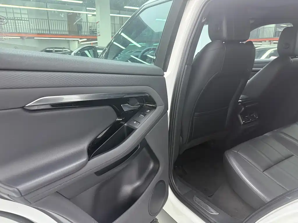Land Rover Evoque — миниатюра 14
