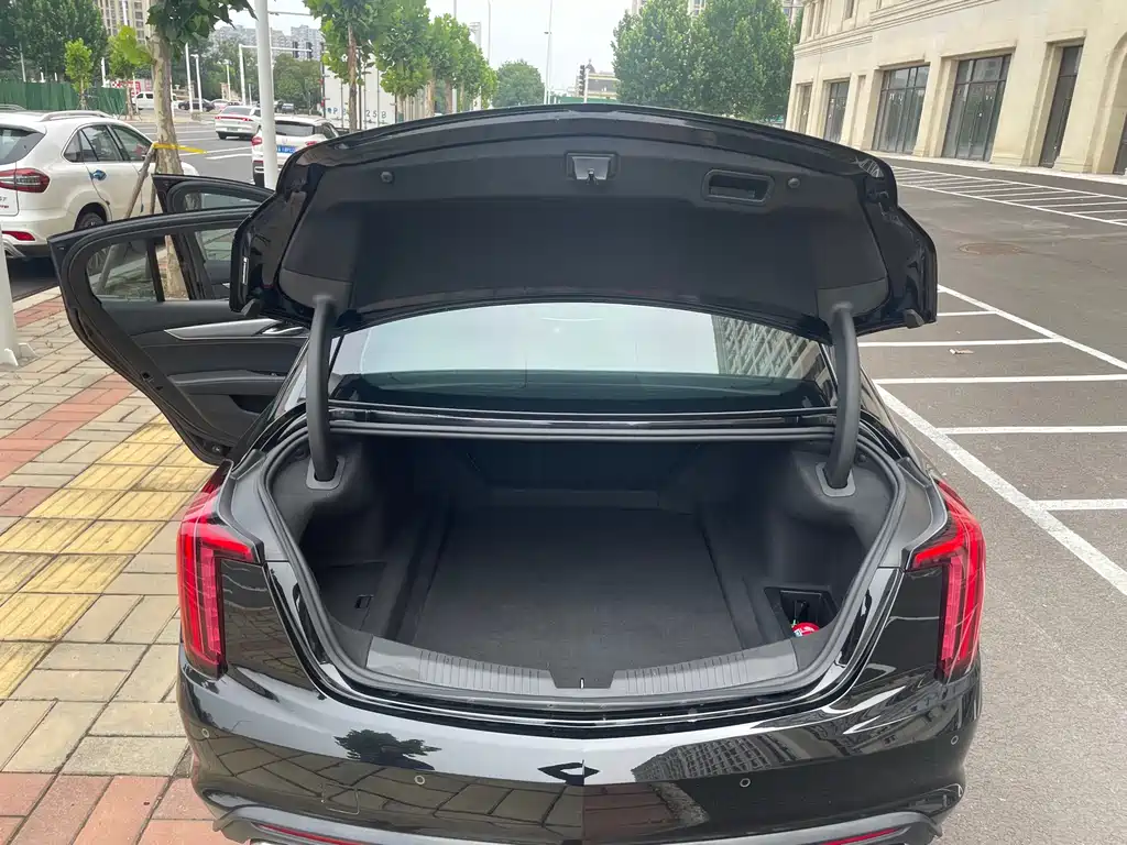 Cadillac CT5 2022 28T Luxury ( Standard )