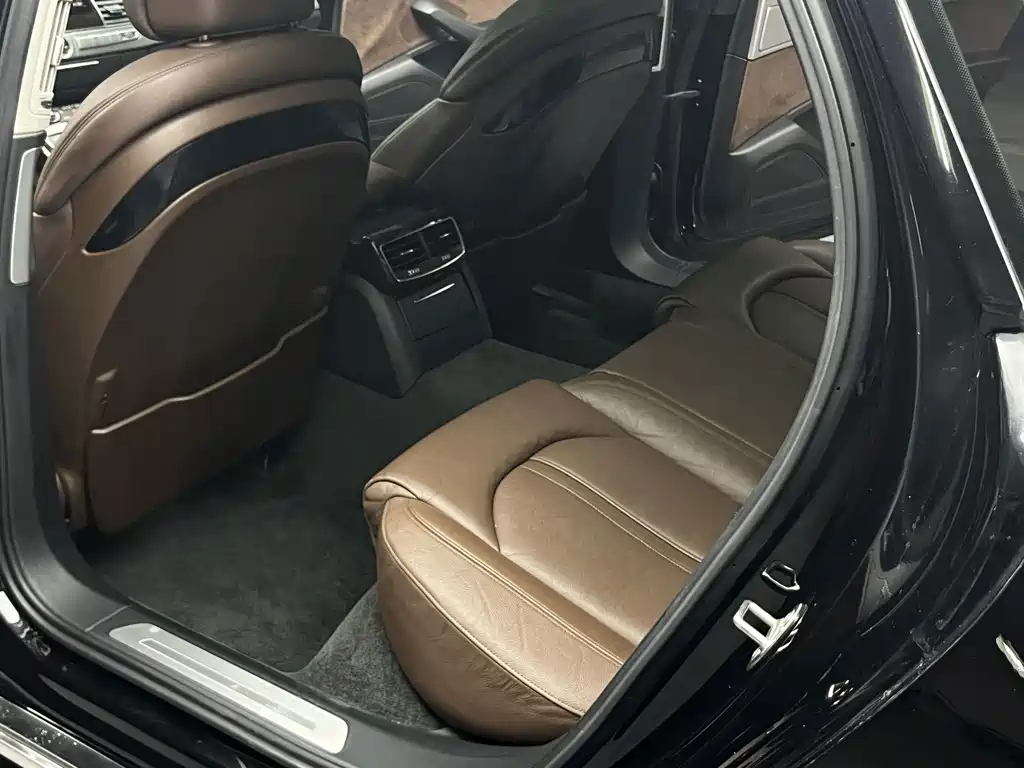 Audi A8 — миниатюра 14