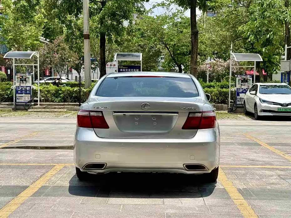 Lexus LS 2006 460L Luxury
