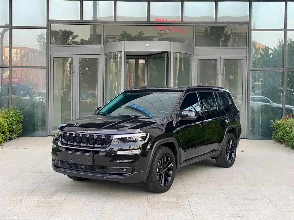 Купить Jeep Grand Commander