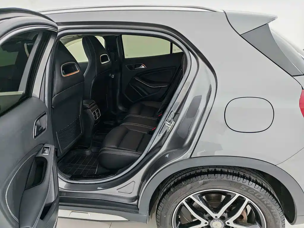 Mercedes-Benz GLA — миниатюра 3