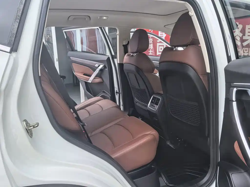 Geely Boyue — миниатюра 14