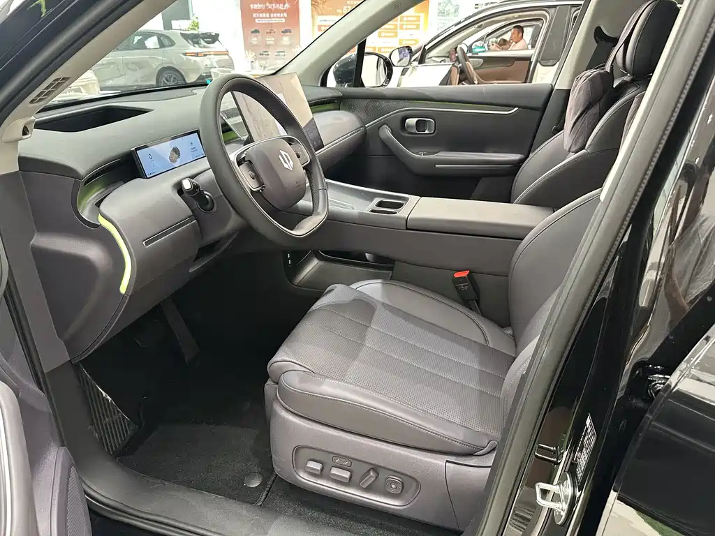 Leapmotor C16 2027 630 6 мест