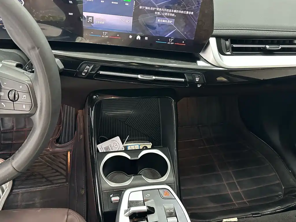 BMW X1 — миниатюра 14