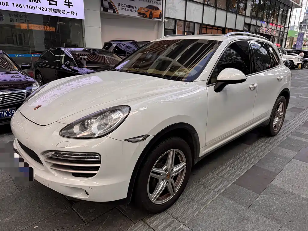 Porsche Cayenne 2014