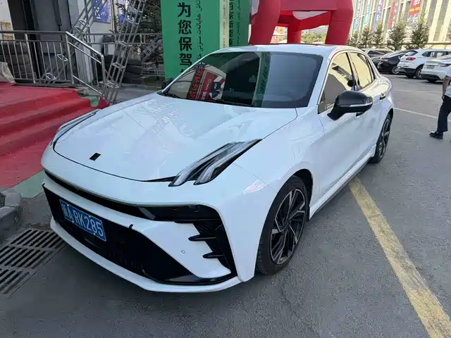 2024 Lynk & Co 03