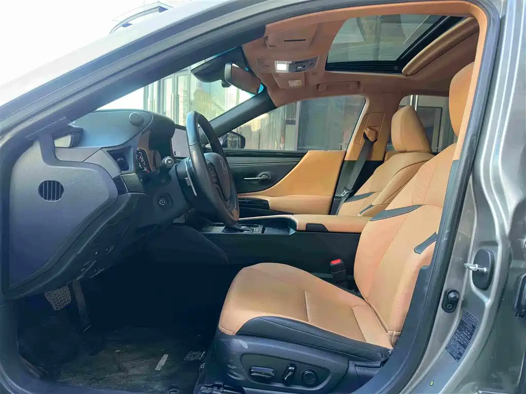 Lexus ES — миниатюра 4