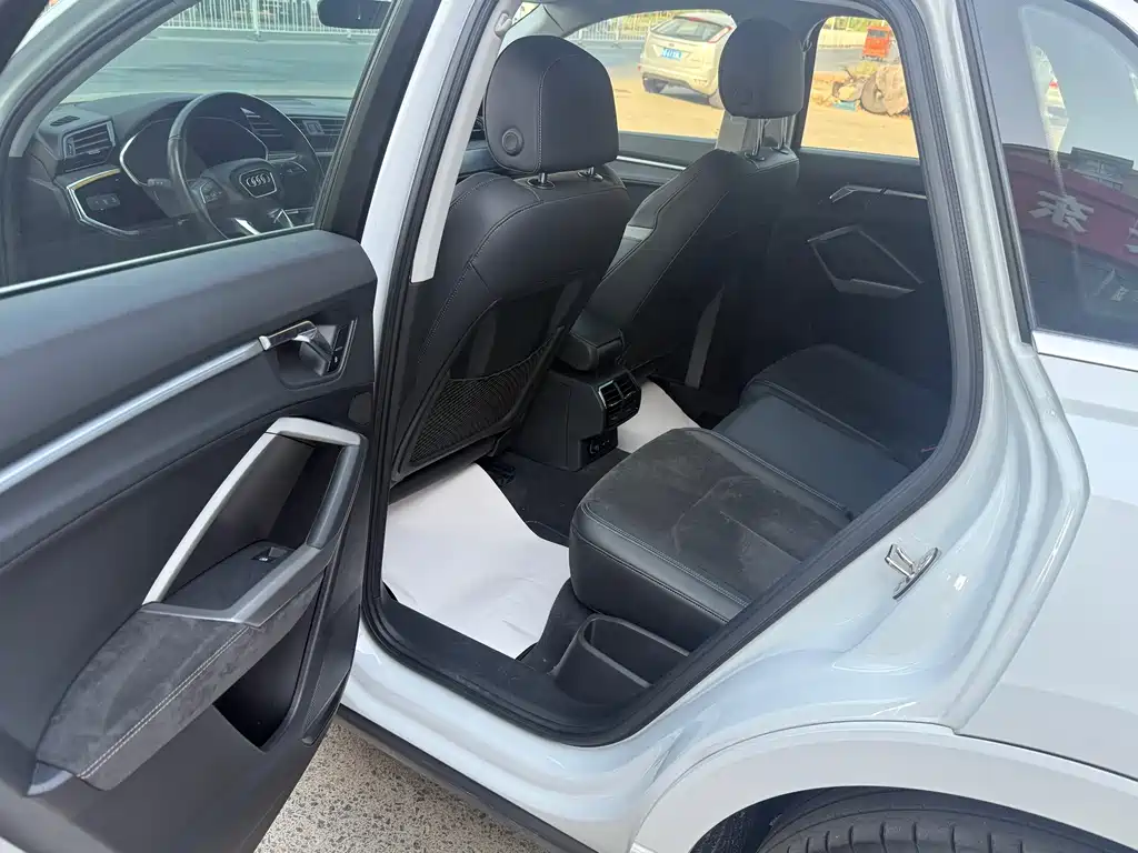 Audi Q3 — миниатюра 5