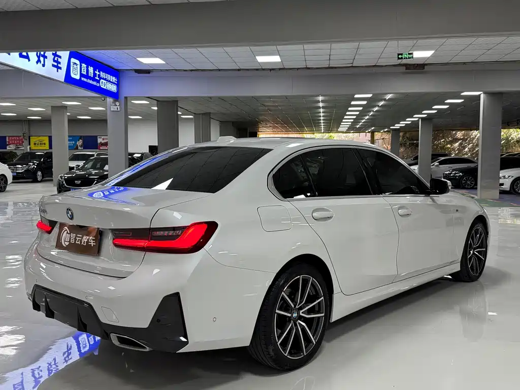 BMW 3 Series — миниатюра 9