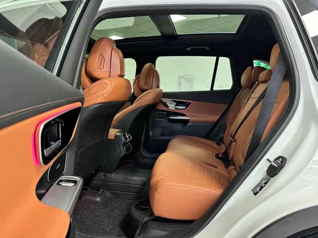 Mercedes-Benz GLC — миниатюра 6