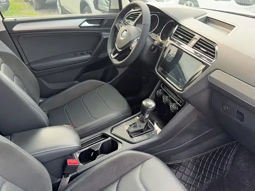 Volkswagen Tiguan L — миниатюра 5
