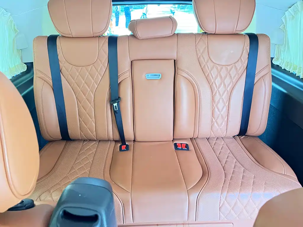 Mercedes-Benz Vito — миниатюра 11