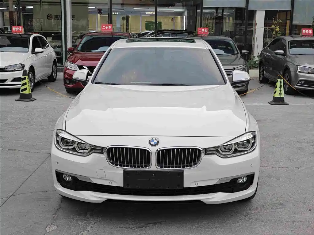 BMW 3 Series — миниатюра 2