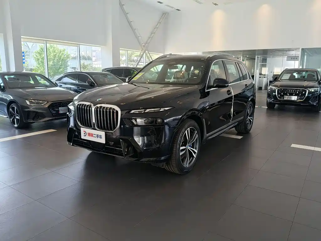 BMW X7 0