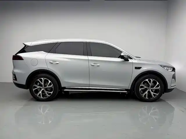 BYD Tang New Energy — миниатюра 5