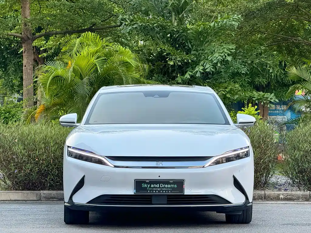 BYD Han — миниатюра 2