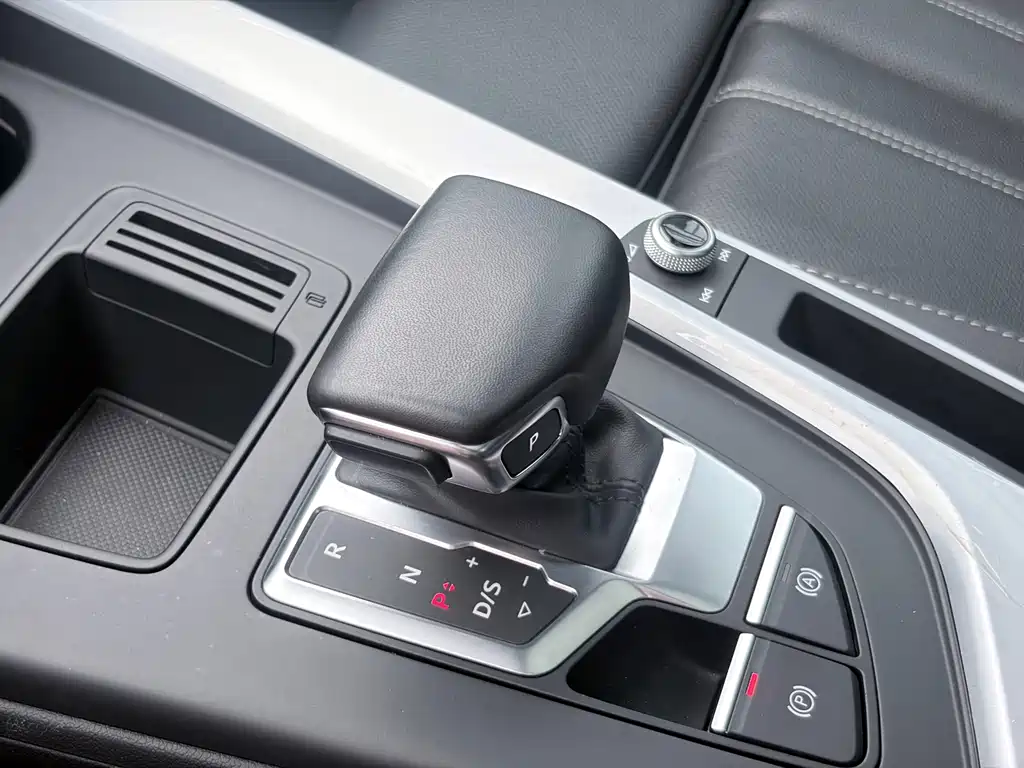 Audi A4L — миниатюра 18