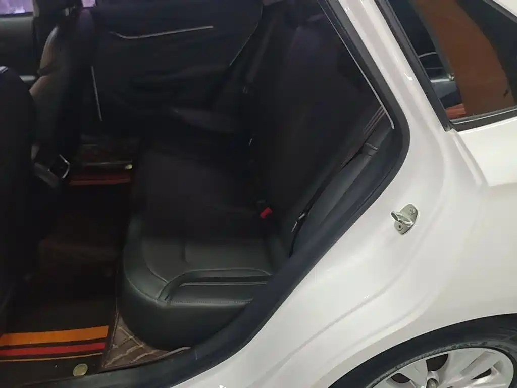 Buick Excelle — миниатюра 17