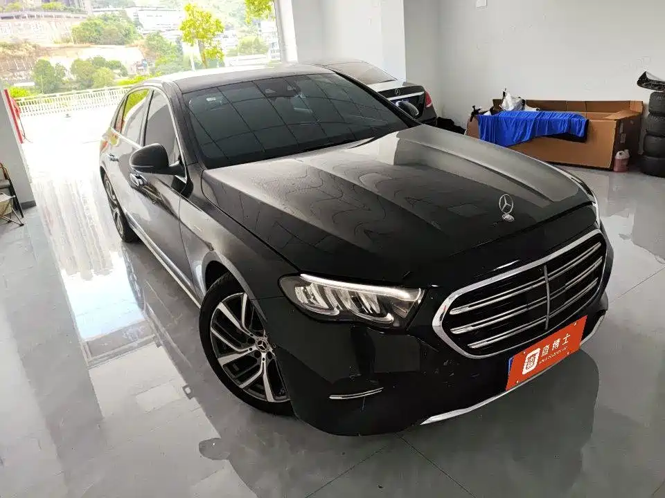 Mercedes-Benz E-Class — миниатюра 4
