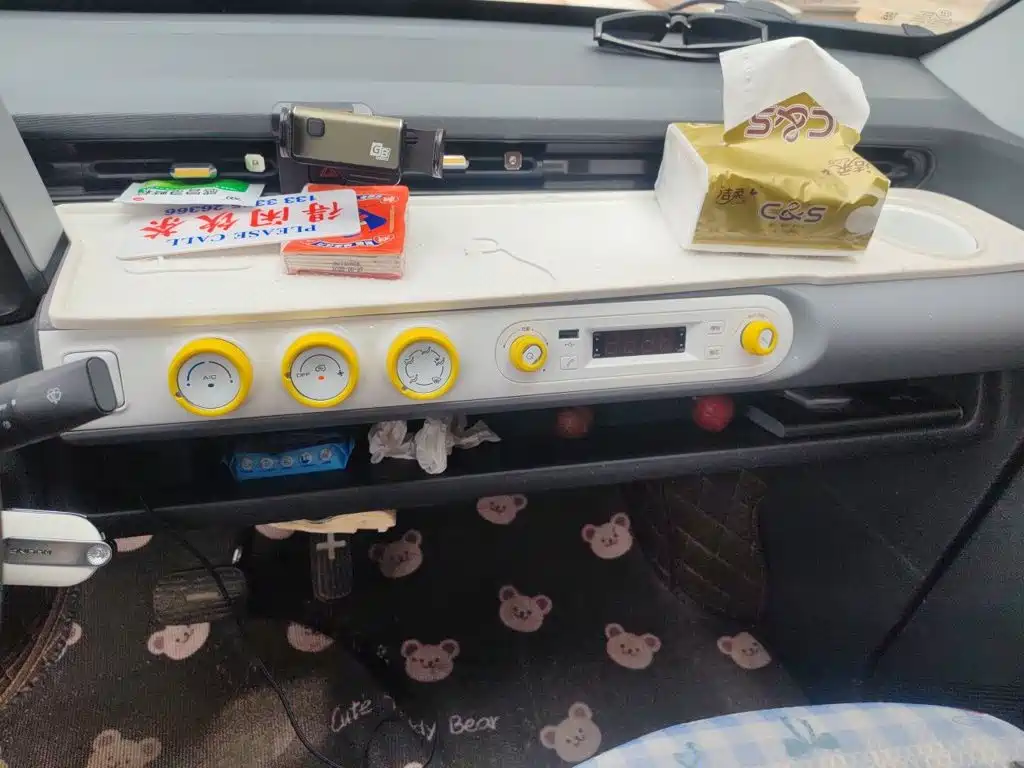 Wuling MINIEV — миниатюра 9