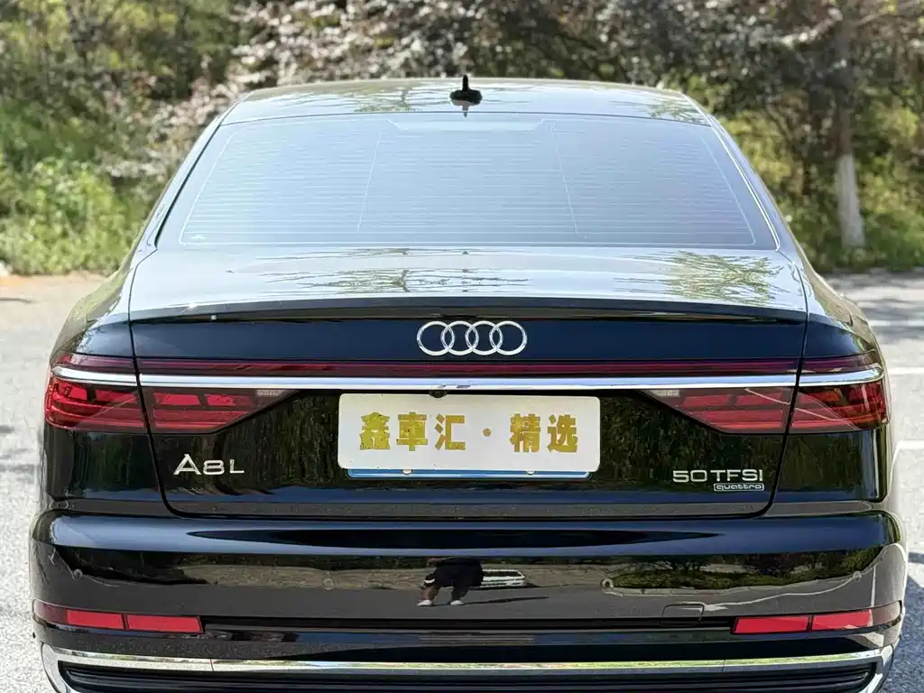 Audi A8 — миниатюра 4
