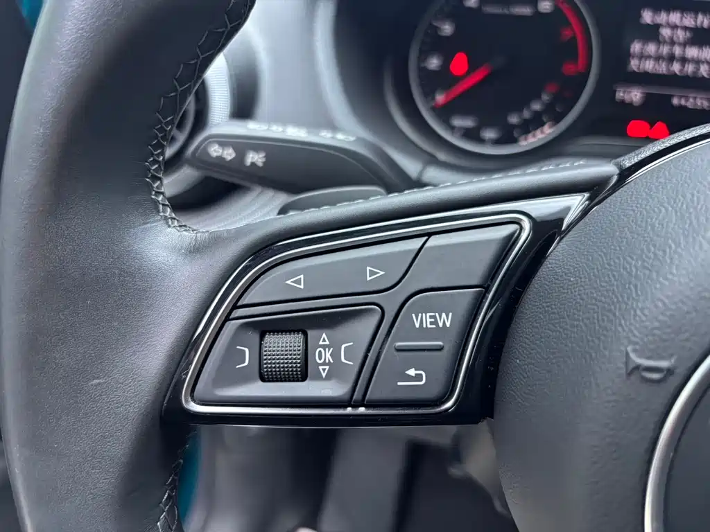 Audi Q2L — миниатюра 11