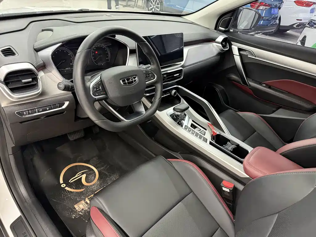 Geely Binyue — миниатюра 16