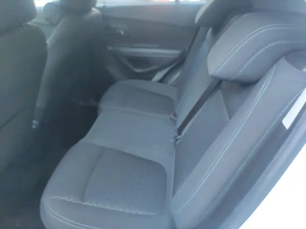 Chevrolet Trax — миниатюра 17
