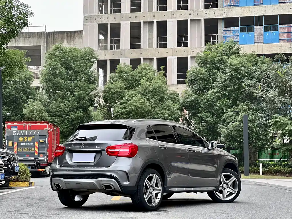Mercedes-Benz GLA — миниатюра 21