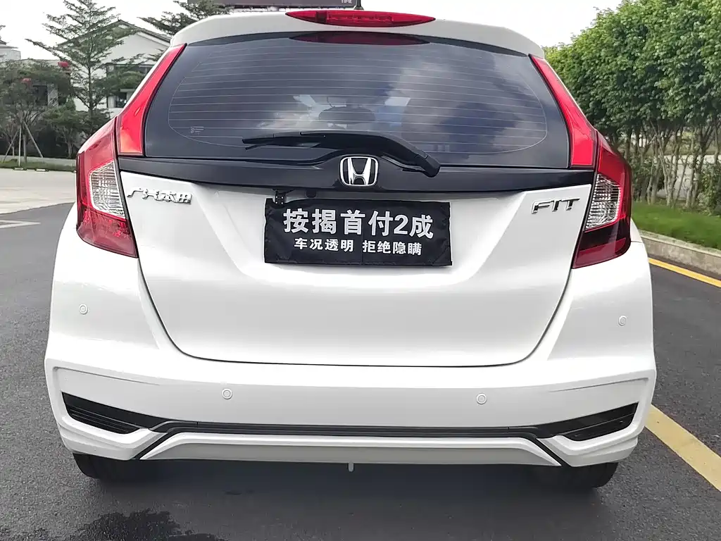 Honda Fit — миниатюра 5