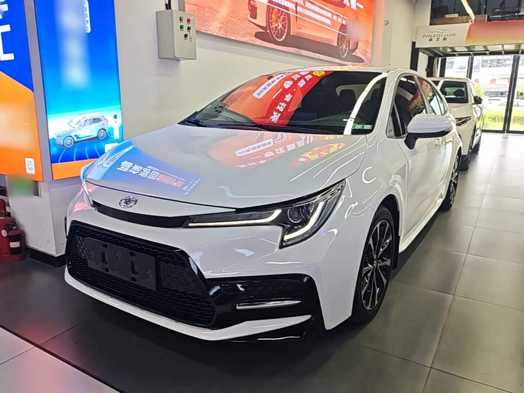 Toyota Levin 1.2 л 2022 г. Белый, пробег 16500 км