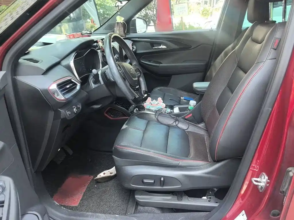 Chevrolet Tracker — миниатюра 8