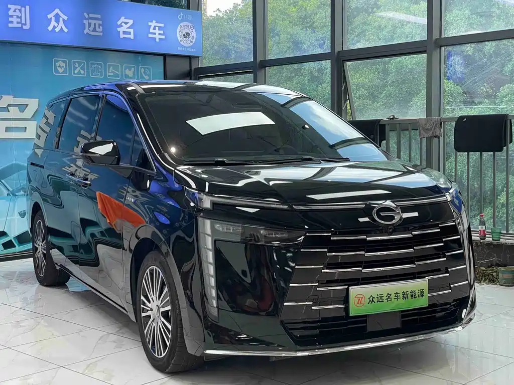 GAC Motor 传祺E8 PHEV — миниатюра 3
