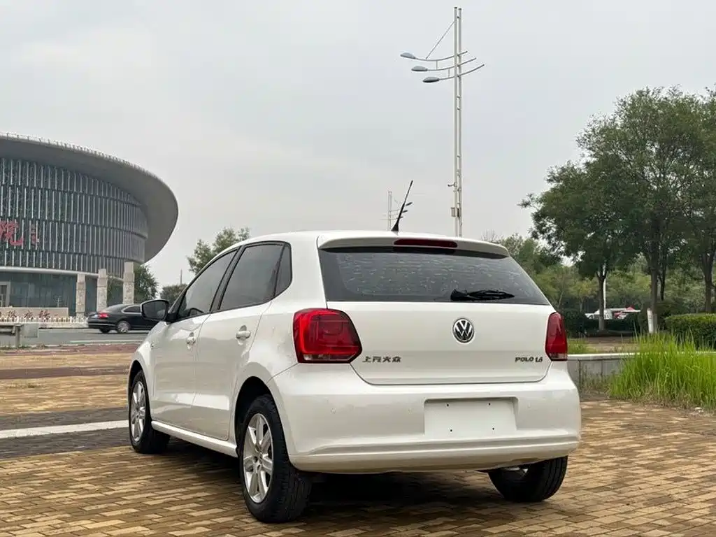 Volkswagen Polo — миниатюра 6
