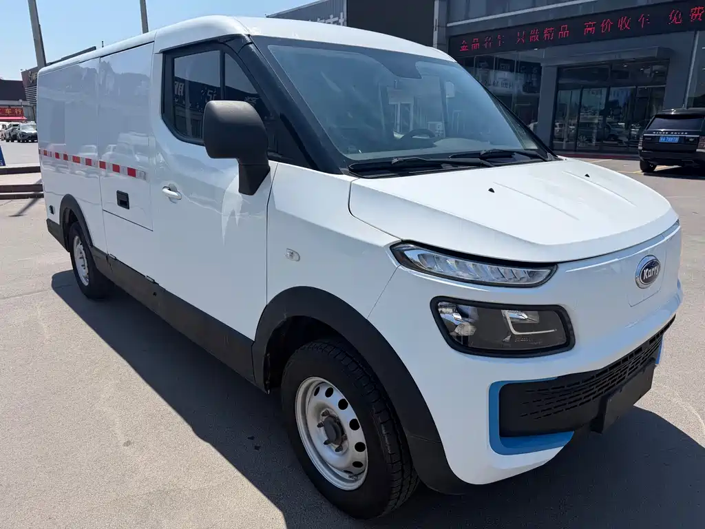 Karry Dolphin EV — миниатюра 3