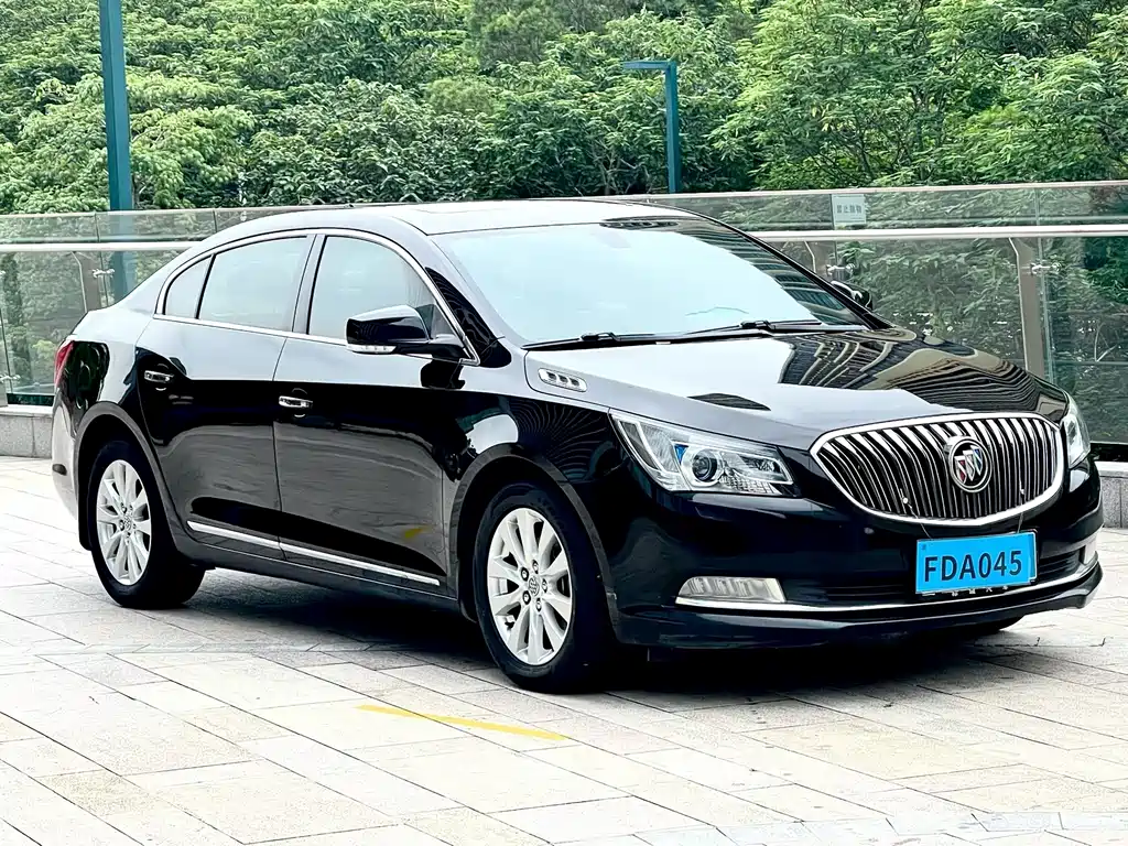 Buick LaCrosse — миниатюра 6
